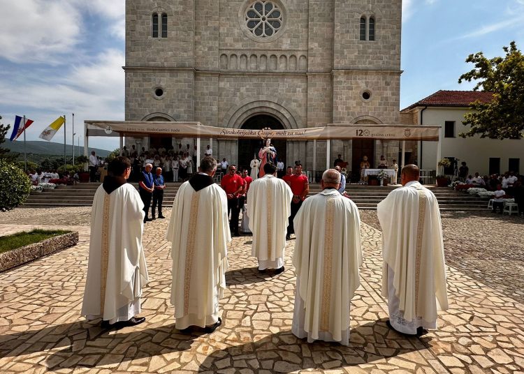 Široki Brijeg svečano proslavio Veliku Gospu