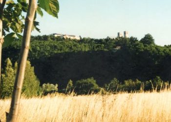 Iz prošlosti Širokog Brijega: Pogled na gimnaziju i crkvu