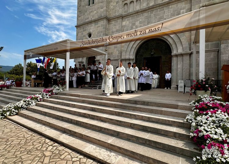 Široki Brijeg svečano proslavio Veliku Gospu