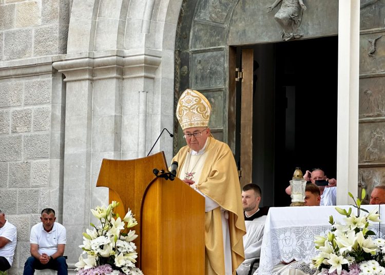 Široki Brijeg svečano proslavio Veliku Gospu