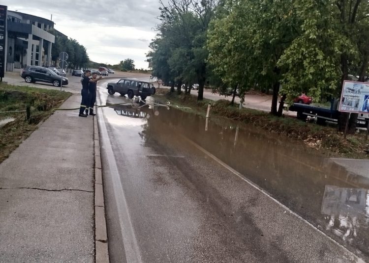 Kiša izazvala niz intervencija: Čitlučki i Neumski vatrogasci na terenu cijeli dan