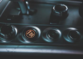 Start/stop sustav: Koliko goriva štedi i uništava li motor automobila