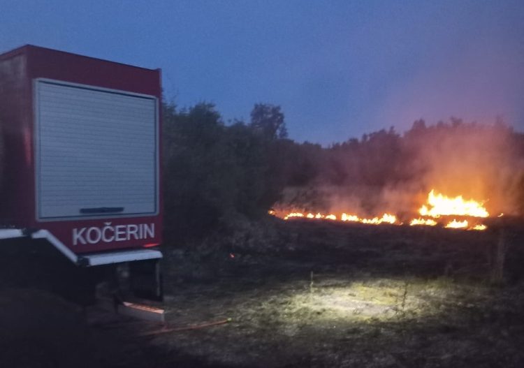 Široki Brijeg: Požar na Kočerinu ugašen, intervenirala i policija