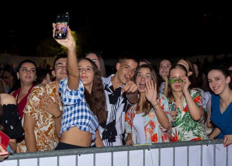 Adi Šoše održao koncert karijere u svom rodnom gradu