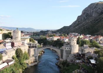 Booking istražuje slučaj diskriminacije izraelskog nomada u Mostaru