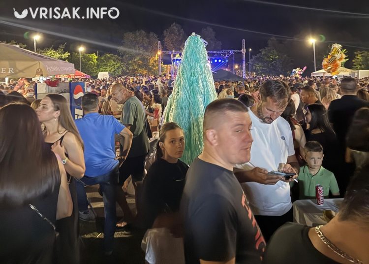 Antonietta i Slavonia Band raspjevali i rasplesali Široki Brijeg na Veliku Gospu