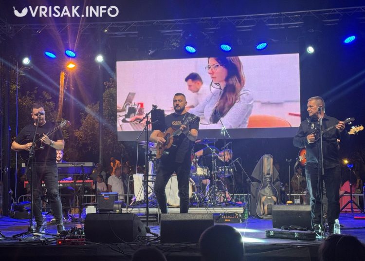 Antonietta i Slavonia Band raspjevali i rasplesali Široki Brijeg na Veliku Gospu