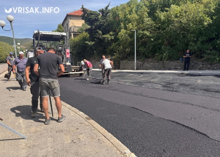 Široki Brijeg: Zbog asfaltiranja zatvorena za promet cesta u središtu grada
