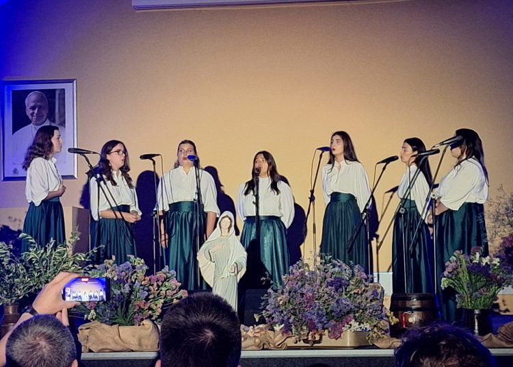13 klapa, jedno srce: Humanitarni koncert “Klape na kršu” u Međugorju