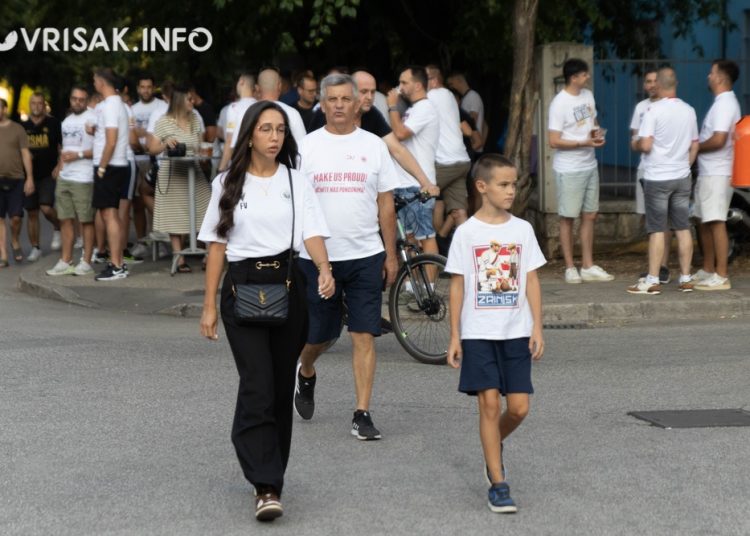 (VIDEO) Pogledajte atmosferu ispred stadiona u Mostaru pred utakmicu Zrinjskog
