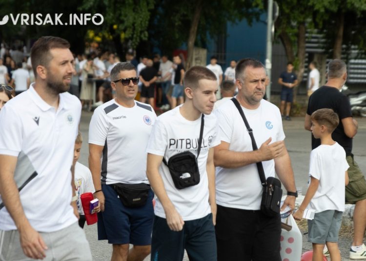 (VIDEO) Pogledajte atmosferu ispred stadiona u Mostaru pred utakmicu Zrinjskog
