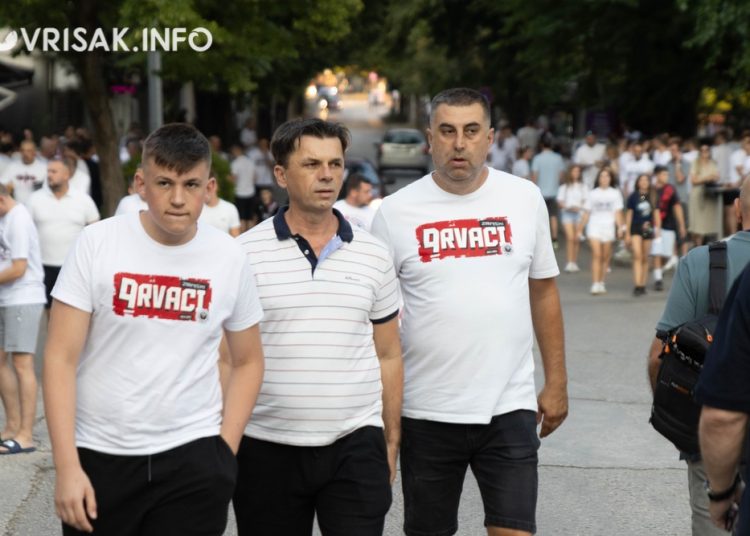 (VIDEO) Pogledajte atmosferu ispred stadiona u Mostaru pred utakmicu Zrinjskog