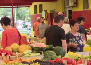 Mostarska tržnica ima bogatu ponudu, ali i visoke cijene voća i povrća