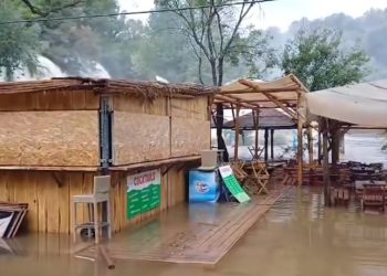 Noćno nevrijeme poharalo Ljubuški: Poplave oko Kravice izazvale veliku štetu