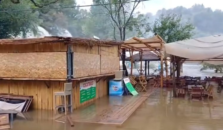 Noćno nevrijeme poharalo Ljubuški: Poplave oko Kravice izazvale veliku štetu
