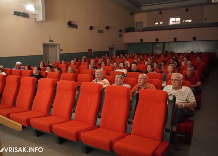 Široki Brijeg: Odigrana komedija koja propituje vrijednosti novog doba