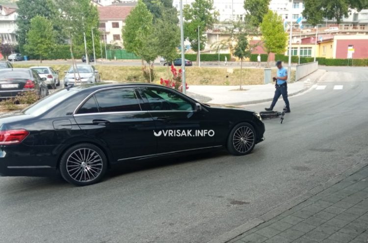 Široki Brijeg: Sudar automobila i električnog romobila