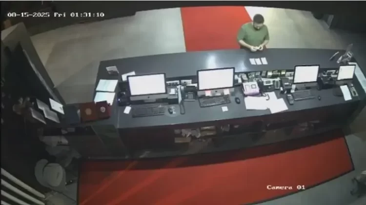 (VIDEO) Evo kako su putovnice izraelskih turista završile u smeću