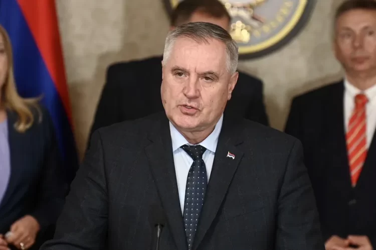 Radovan Višković podnio ostavku, bira se nova Vlada RS-a