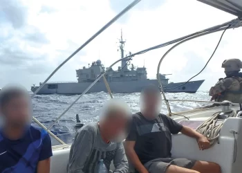 Ratna mornarica zaplijenila skoro 5 tona kokaina, na brodu bilo i 5 Hrvata