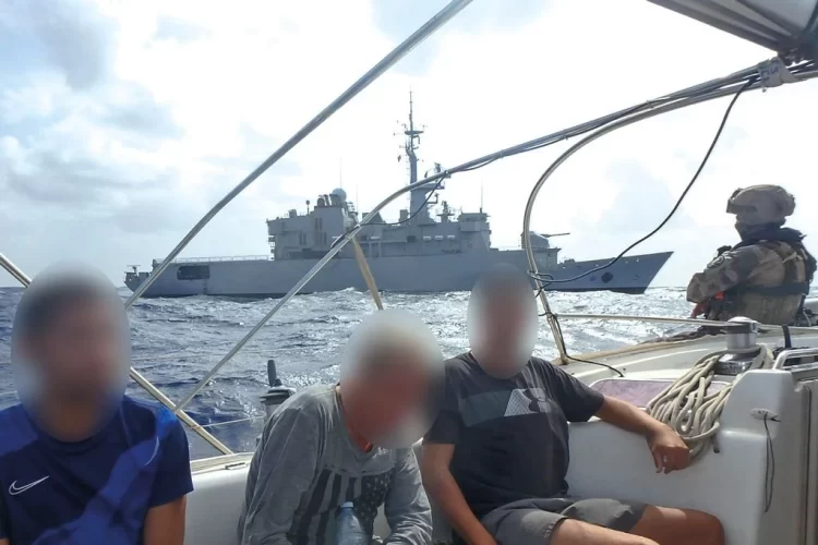 Ratna mornarica zaplijenila skoro 5 tona kokaina, na brodu bilo i 5 Hrvata