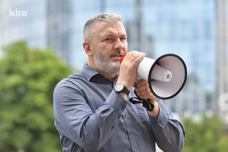 Sanin Musa nije uhićen ni priveden, nego pozvan na razgovor u FUP