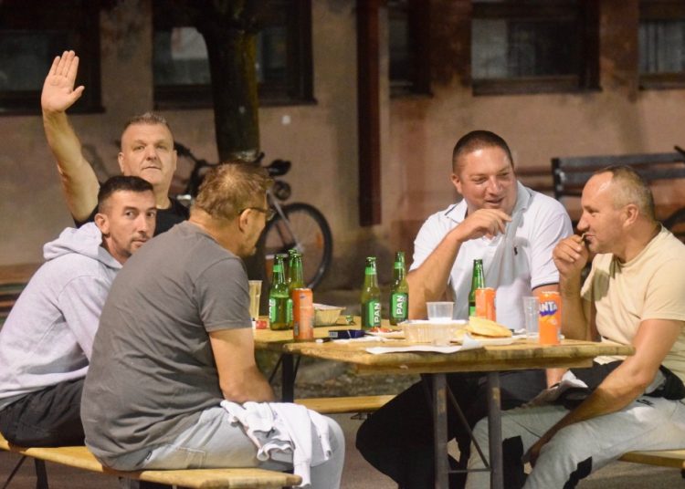 Široki Brijeg: Spektakl pod reflektorima Trna okončan velikim finalom i feštom