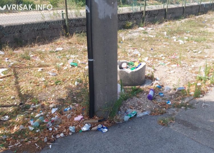 Široki Brijeg: Vandalski čin na Trnu, provaljeno u školski objekt