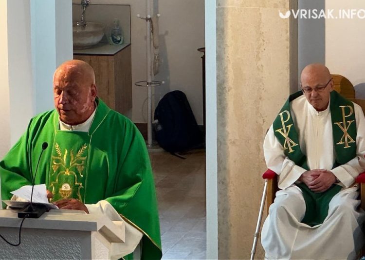 Široki Brijeg: Mještani Buhova se oprostili od don Bože Goluže