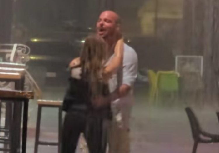 Snimka para koji pleše na kiši u Sarajevu osvojio društvene mreže