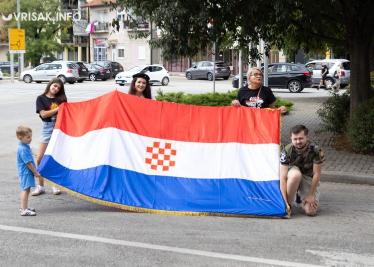 Autobusi iz Širokog Brijega krenuli na Thompsonov koncert u Sinj