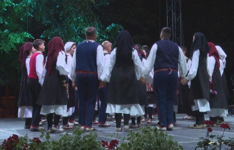 U Posušju održana večer folklora: Tradicionalni ples, pjesma i običaji Hrvata