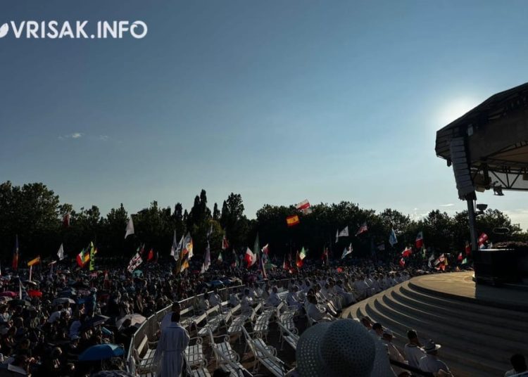 Medugorje: Tisuće vjernika se okupilo na prvoj večeri Mladifesta