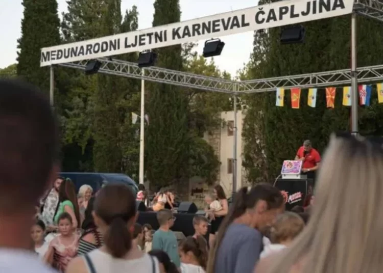 Čapljinski međunarodni ljetni karneval: Tradicija i nove maske