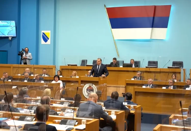 NSRS raspisala referendum 25. listopada, RS bez predsjednika i premijera