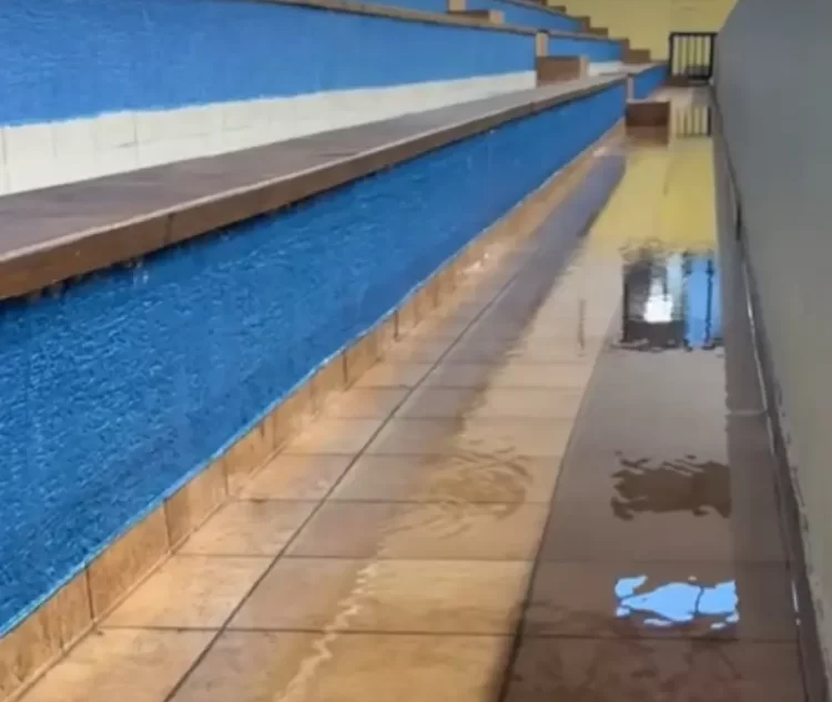 Poplava u Gradskoj sportskoj dvorani Čitluk nakon nevremena