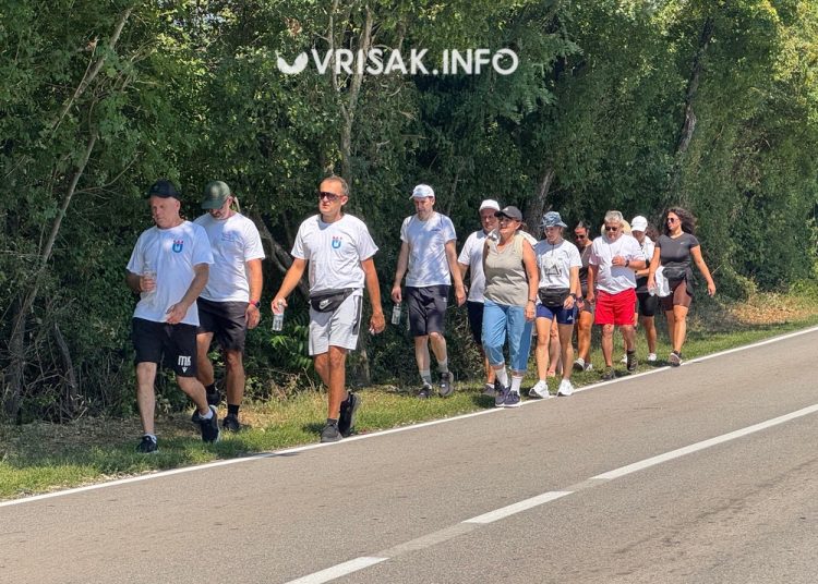 Široki Brijeg: 28 hodočasnika iz Uzarića pješice 113 km do Gospe Sinjske
