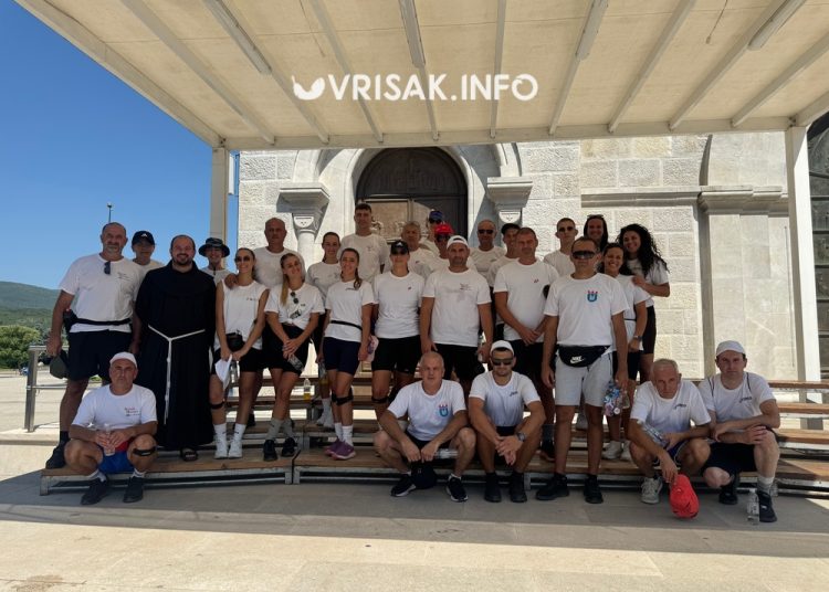 Široki Brijeg: 28 hodočasnika iz Uzarića pješice 113 km do Gospe Sinjske