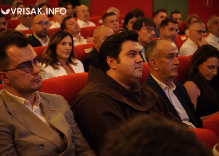 Široki Brijeg: Održana svečana sjednica GV na kojoj su uručena javna priznanja