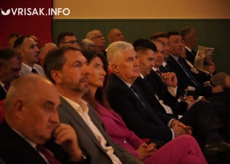 Široki Brijeg: Održana svečana sjednica GV na kojoj su uručena javna priznanja