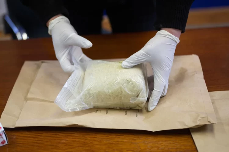 Smrtonosna droga pronađena na ulicama Metkovića i Ploča: Uhićen 46-godišnjak