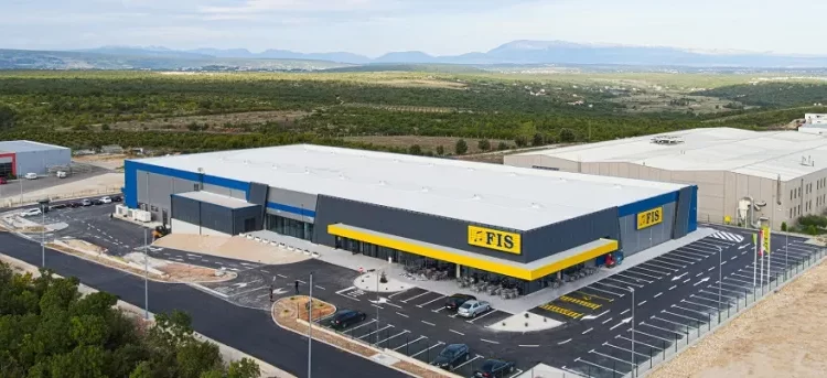 (FOTO) Otvoren novi FIS centar u Ljubuškom: Najmodernije shopping odredište u BiH