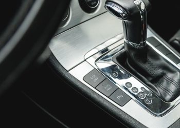 Manuelni ili automatski mjenjač? Prednost i nedostaci