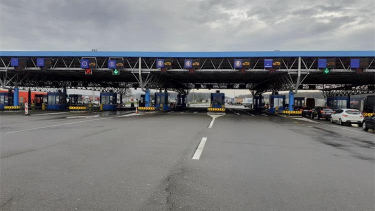 Turčin udario i ugrizao hrvatskog policajca