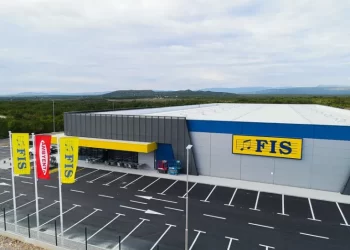 (FOTO) Otvoren novi FIS centar u Ljubuškom: Najmodernije shopping odredište u BiH
