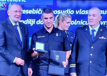 Policajac iz Čitluka koji je pomogao trudnici iz Širokog Brijega dobio priznanje