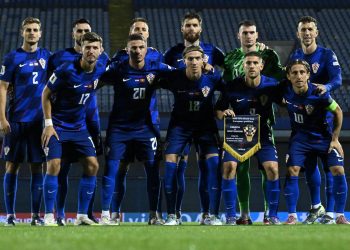 Vatreni deklasirali Crnogorce i nastavili besprijekoran niz