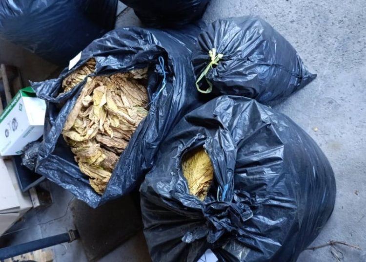 Mostar: UNO zaplijenio 214,5 kg duhana, dvije mašine i digitalnu vagu