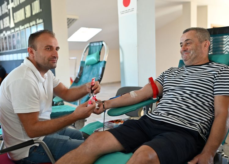 Rekordna akcija darivanja krvi u Uzarićima: Prikupljene 44 doze