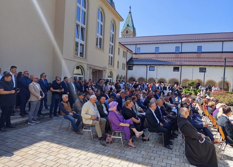 Vlada RH dodijelila milijune za projekte u BiH: Evo tko je dobio iz Širokog Brijega i ŽZH